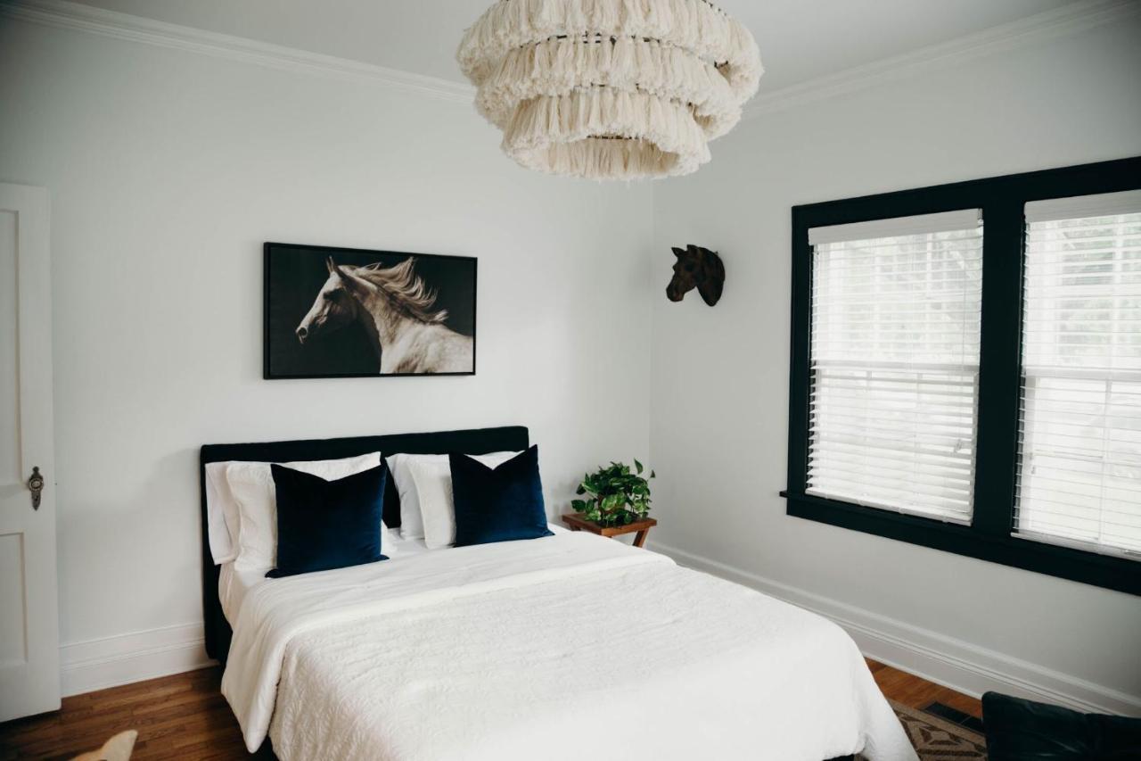 The Paddock Luxury Vacation Home Hot Springs Eksteriør billede